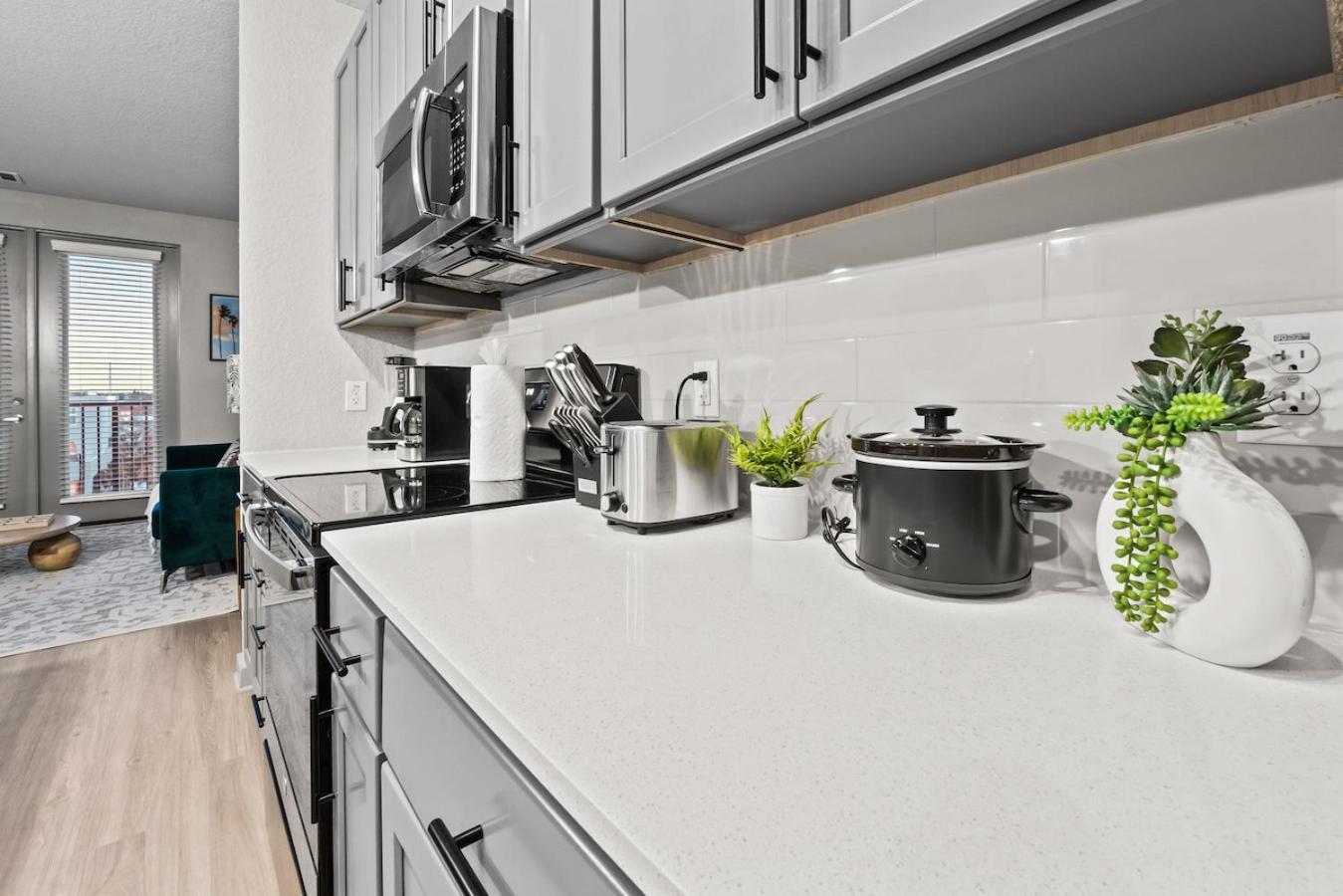 圣彼得堡Tropical Field 1 Bed In Downtown With Free Parking公寓 外观 照片