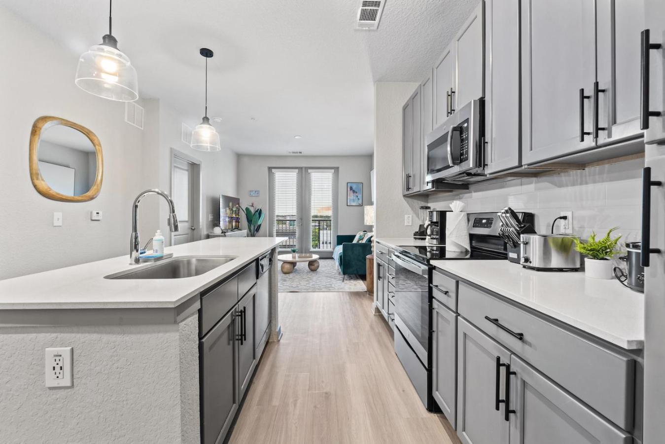 圣彼得堡Tropical Field 1 Bed In Downtown With Free Parking公寓 外观 照片